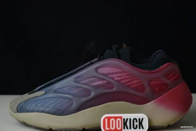 GW1814 Adidas V3 Fade Carbon 700 Yeezy 0822